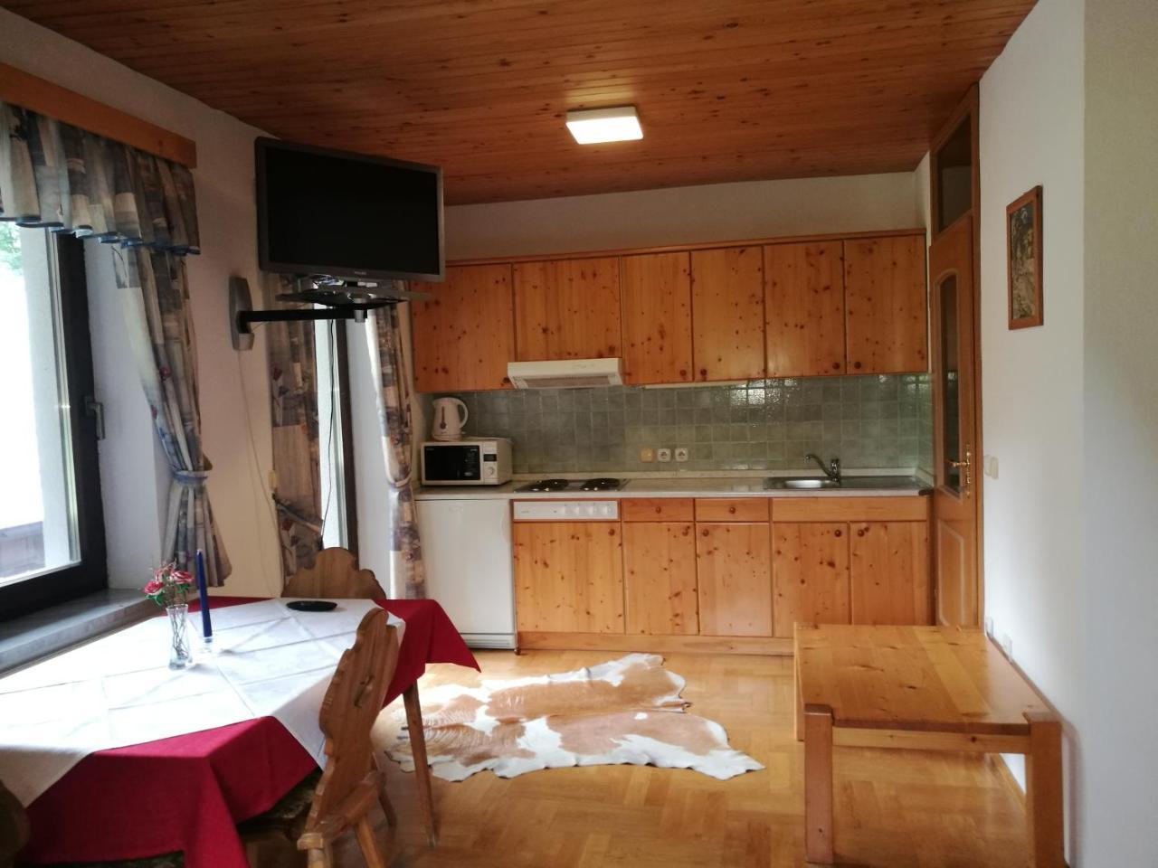 Appartamento Turisticna Kmetija Psnak Mojstrana Esterno foto